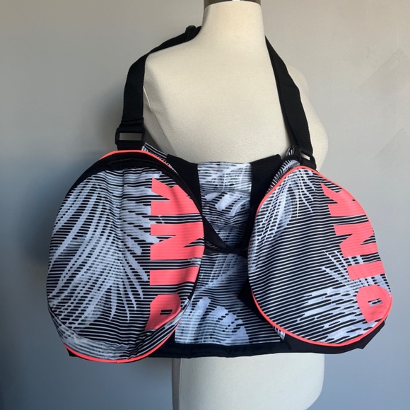 NWT Victoria's Secret Pink Duffle Bag Workout Sports Tote Tropical Palm Leaves - Picture 3 of 7